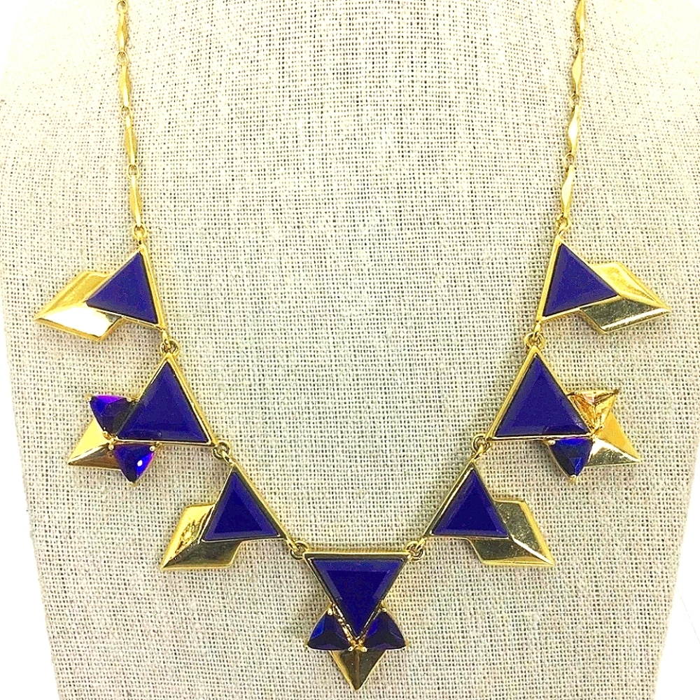 TRINA TURK RARE Crystal statement necklace